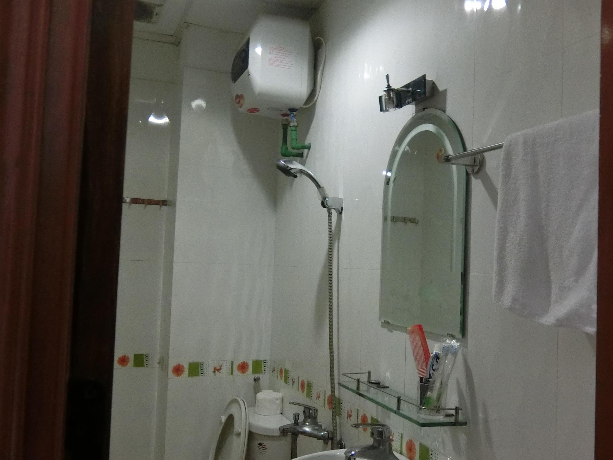 Tai Hai Guesthouse Hué Extérieur photo